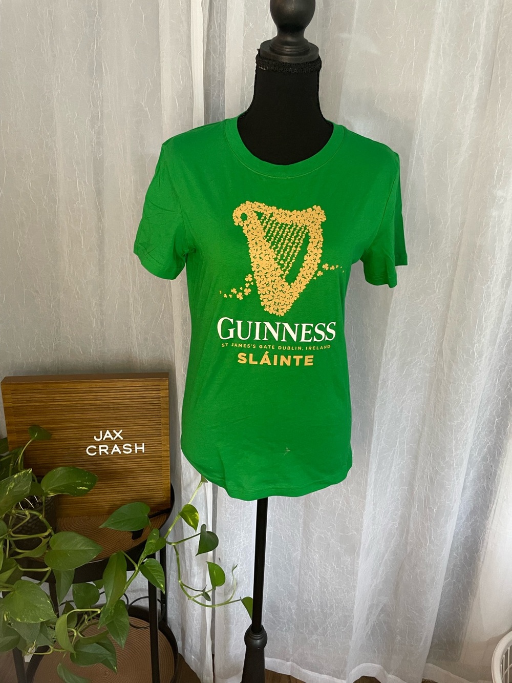 Guinness Green Short Sleeve 'Slainte' Graphic Tee